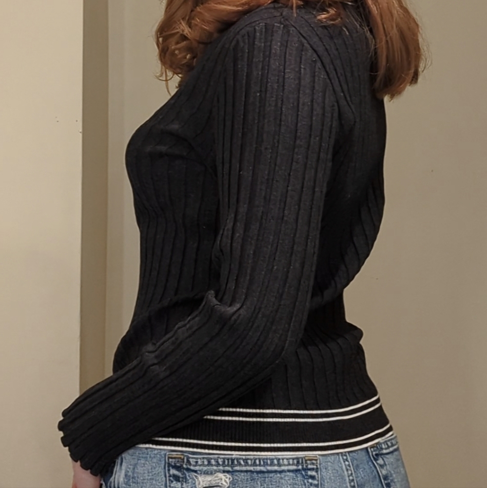 Long sleeve Ribbed Sweater - Picture 3 of 5